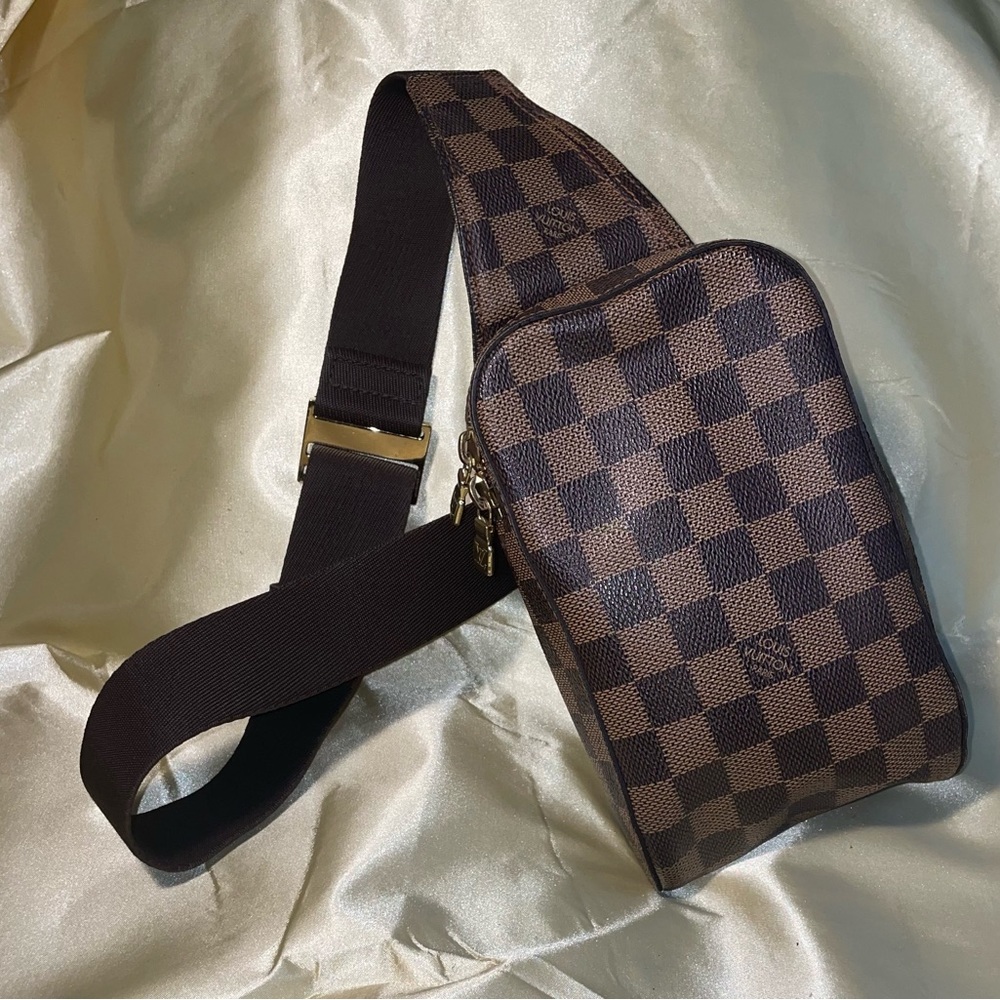 ✨ Louis Vuitton ✨ Damier Ebene Geronimos ✨ Slingbag✨Beltbag✨Verified Authentic✨ - Picture 12 of 13